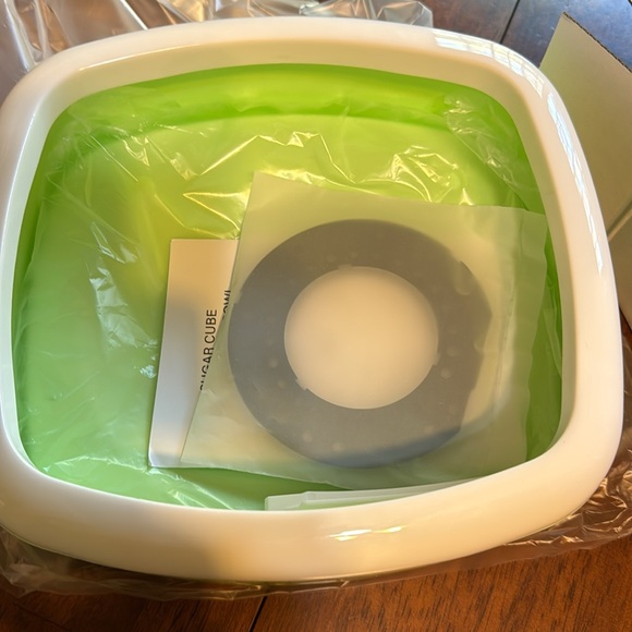 Dog bowl - Picture 2 of 7